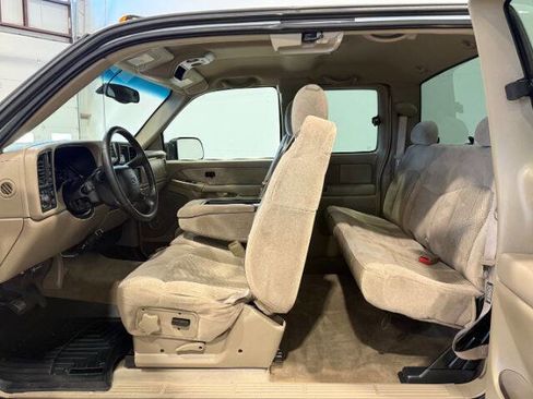 Used 2001 Chevrolet Silverado 3500 LS AWD/4WD image 14