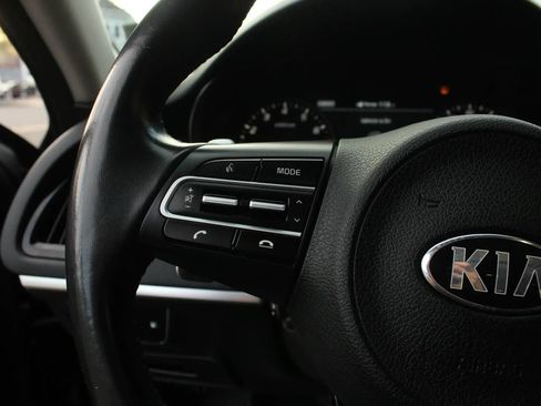Used 2018 Kia Stinger Premium image 27