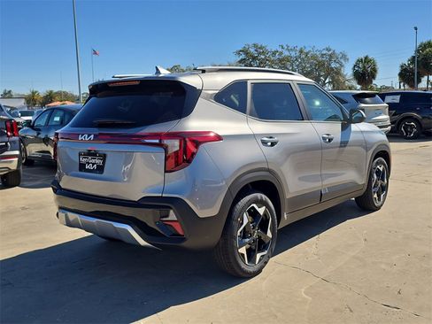 New 2026 Kia Seltos S image 8