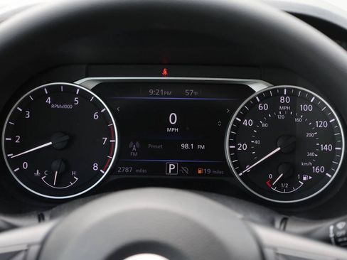 Used 2025 Nissan Sentra SV w/ Trunk Package FWD image 19