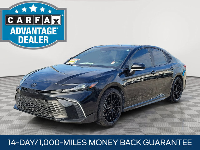 Used 2025 Toyota Camry SE w/ Convenience Package FWD image 3