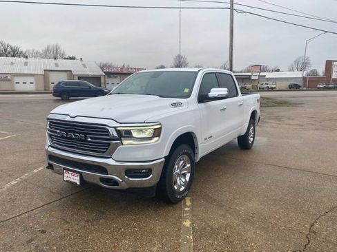 Used 2020 RAM 1500 Laramie w/ Off Road Group AWD/4WD image 2