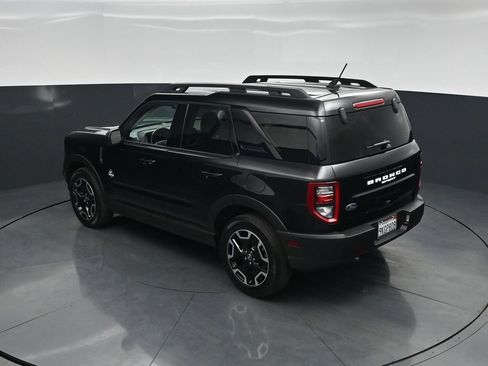 Used 2023 Ford Bronco Sport Outer Banks w/ Tech Package AWD/4WD image 39