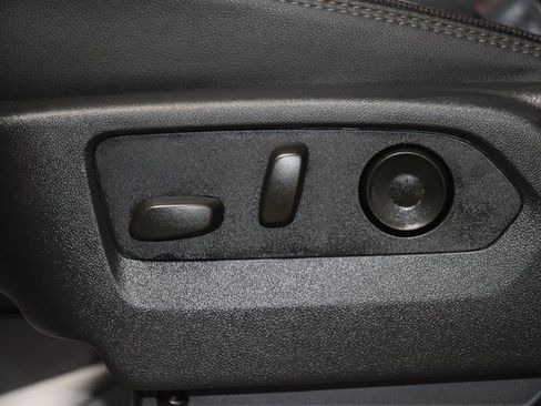 Used 2023 Chevrolet Silverado 1500 High Country w/ High Country Premium Package image 43