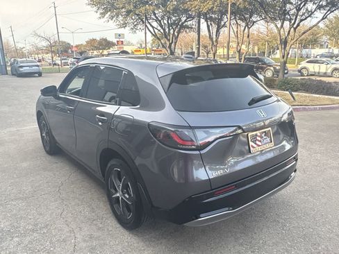 Used 2023 Honda HR-V EX-L image 12