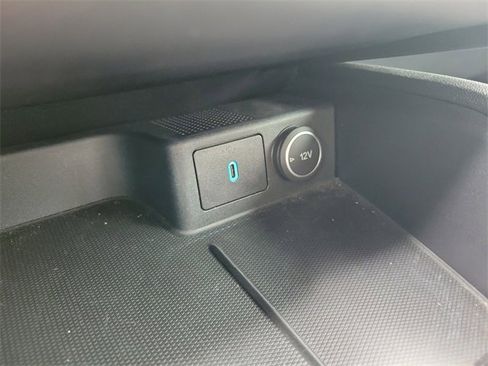 Used 2020 Ford Escape SE image 31