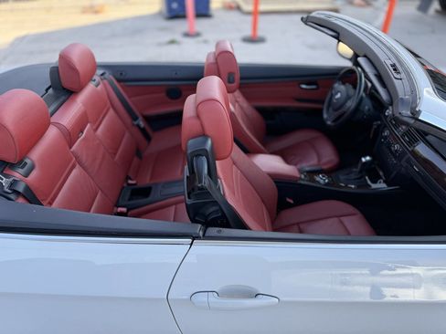 Used 2013 BMW 328i Convertible image 14