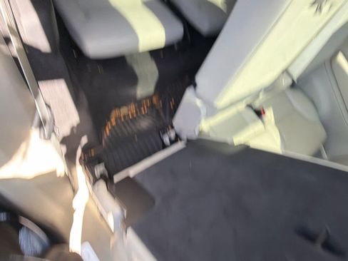 Used 2020 Volvo XC90 T5 Momentum image 21