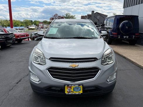 Used 2017 Chevrolet Equinox LT w/ Convenience Package FWD image 2