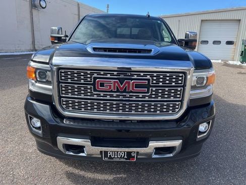 Used 2018 GMC Sierra 3500 Denali image 11
