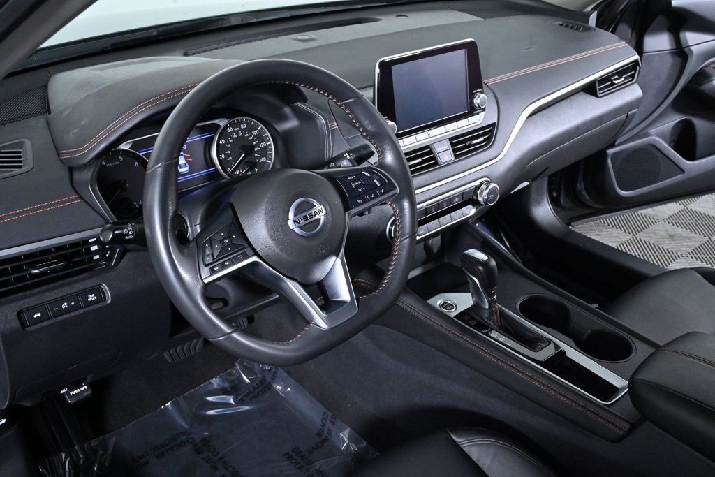 Certified 2022 Nissan Altima 2.5 SR FWD image 14