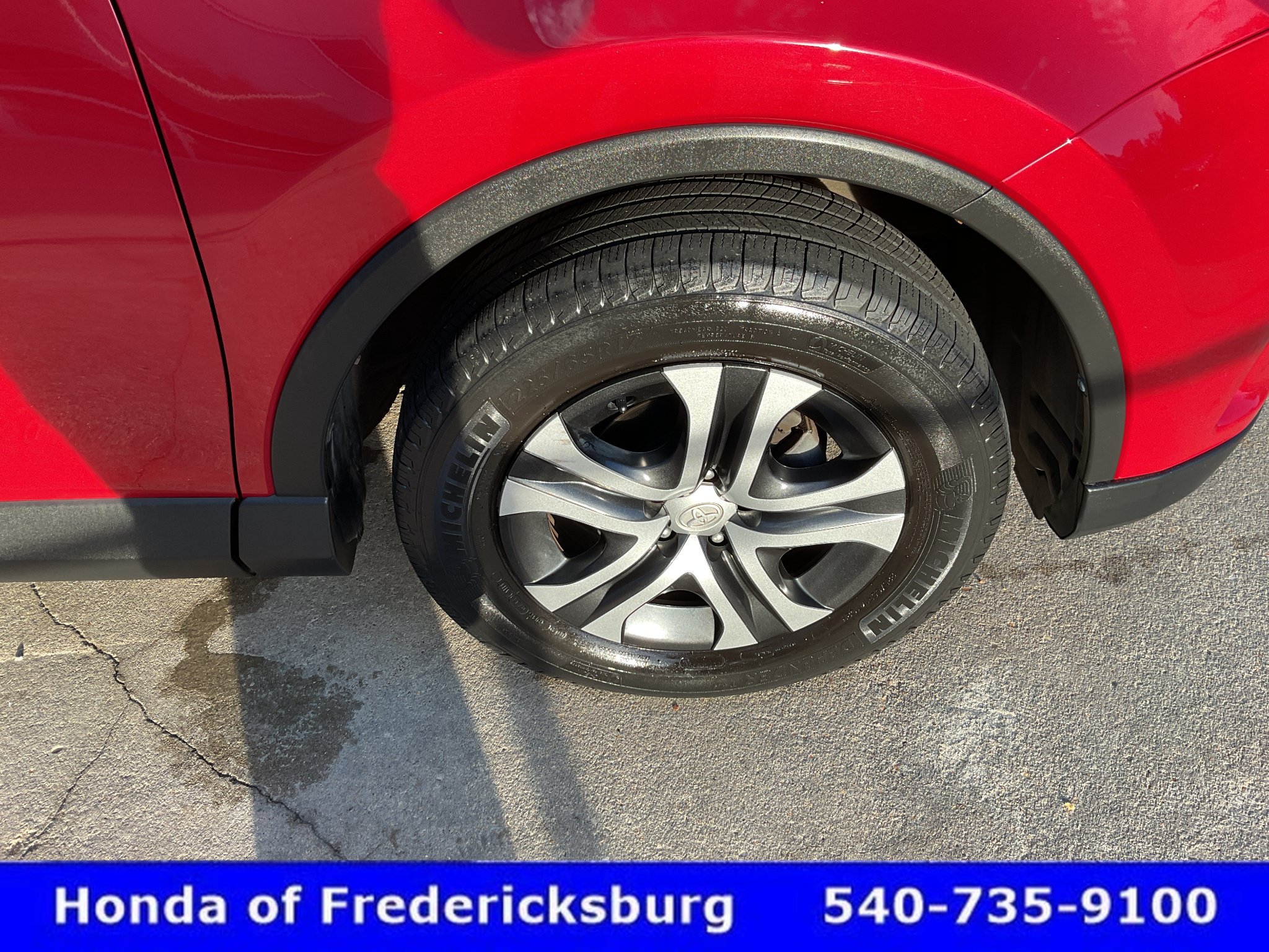 Used 2017 Toyota RAV4 LE AWD/4WD image 14