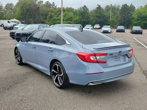 Used 2022 Honda Accord Sport image 3