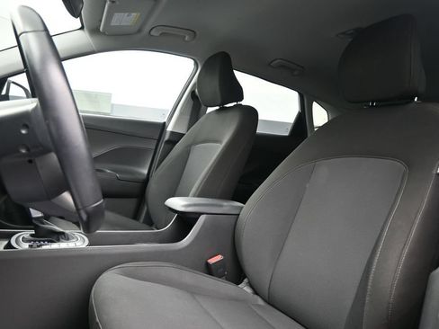 Used 2025 Hyundai Kona SEL FWD image 11