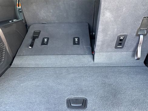 Used 2025 Chevrolet Tahoe RST image 22