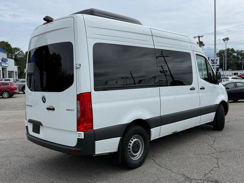 Used 2025 Mercedes-Benz Sprinter 2500 image 4