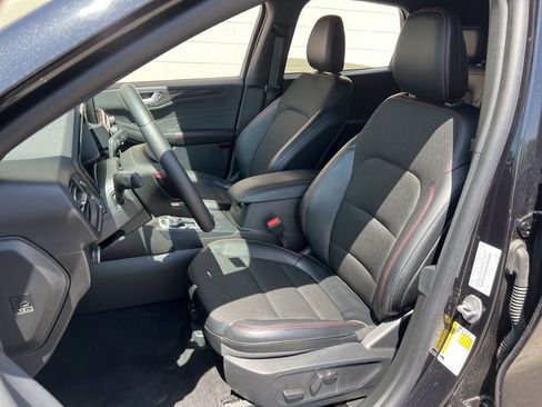Used 2025 Ford Escape ST-Line Select AWD/4WD image 20