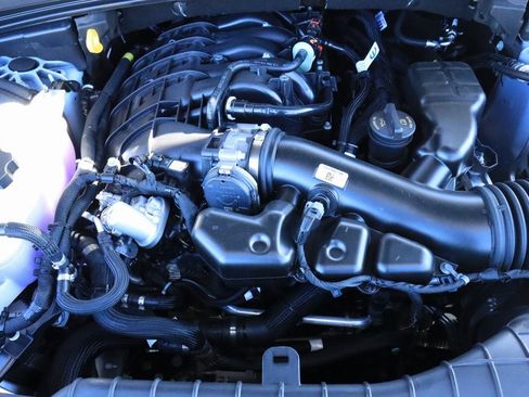 New 2025 Jeep Grand Cherokee Laredo w/ MOPAR Finishing Package image 18