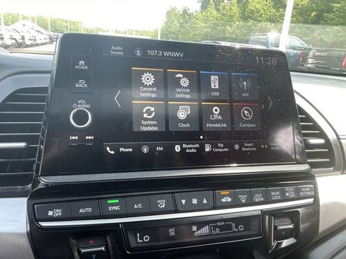 Used 2025 Honda Odyssey Sport-L image 14