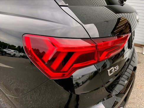 Certified 2023 Audi Q3 2.0T Premium w/ Convenience Package AWD/4WD image 28