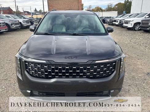 Used 2025 Kia Carnival SX Prestige image 8