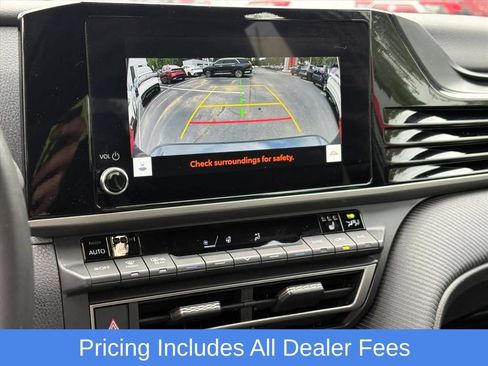Used 2025 Toyota Camry SE w/ Convenience Package AWD/4WD image 10
