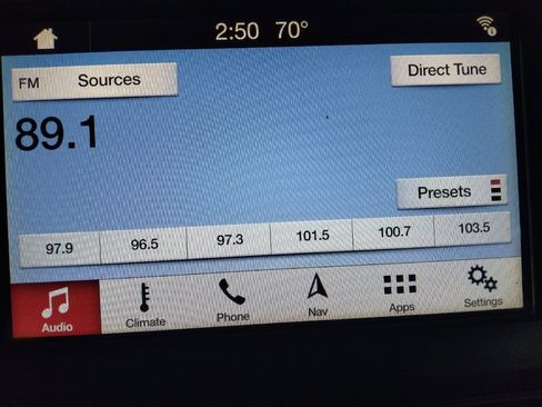 Used 2019 Ford Fusion SEL image 25