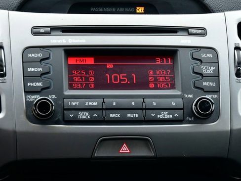 Used 2016 Kia Sportage LX image 19