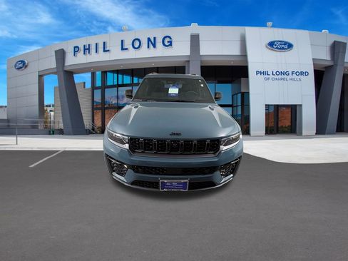 Used 2026 Jeep Grand Cherokee Limited AWD/4WD image 8