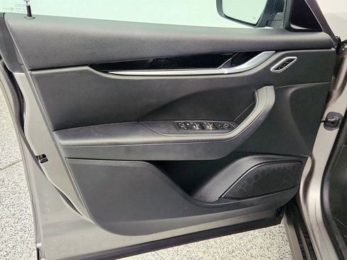 Used 2017 Maserati Levante 3.0L image 10