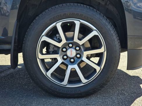 Used 2021 GMC Canyon Denali AWD/4WD image 9