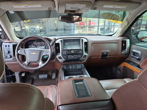 Used 2018 Chevrolet Silverado 1500 High Country AWD/4WD image 20