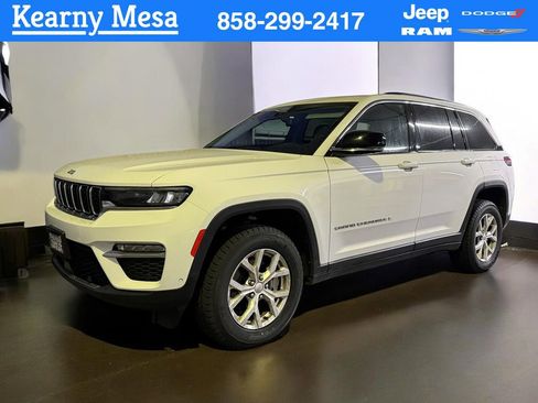 Used 2023 Jeep Grand Cherokee Limited w/ Luxury Tech Group II image 1
