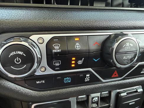 Used 2025 Jeep Wrangler Unlimited Sport S 4xe image 44