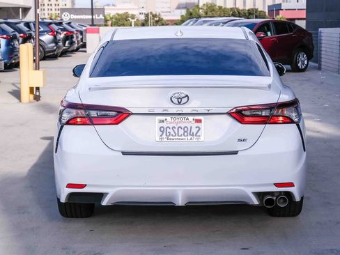 Used 2023 Toyota Camry SE w/ Convenience Package FWD image 5