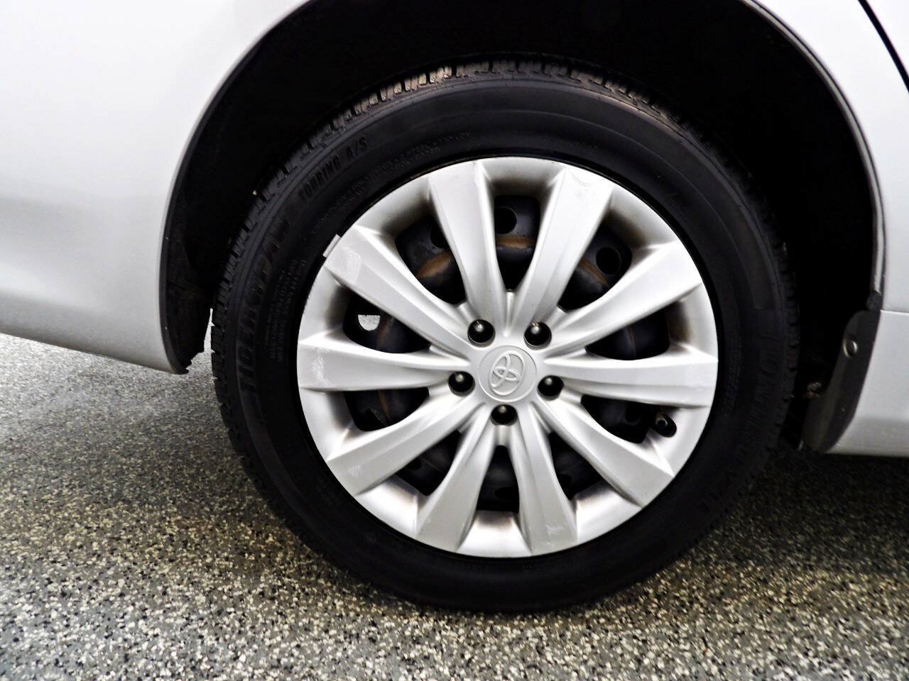 Used 2013 Toyota Corolla LE w/ Preferred Accessory Pkg #2 FWD image 29