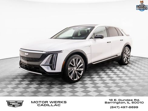 Certified 2025 Cadillac Lyriq Luxury w/ LPO, Floor Liner Package image 1