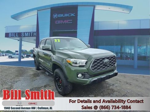 Used 2022 Toyota Tacoma TRD Off-Road w/ Technology Package RWD image 1