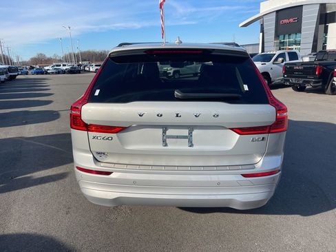 Used 2023 Volvo XC60 B5 Core w/ Protection Package Premier image 4