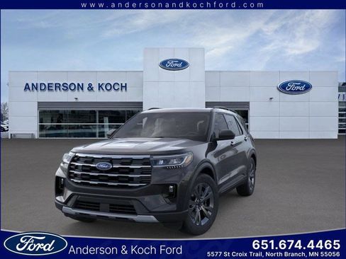 Used 2026 Ford Explorer Active AWD/4WD image 1