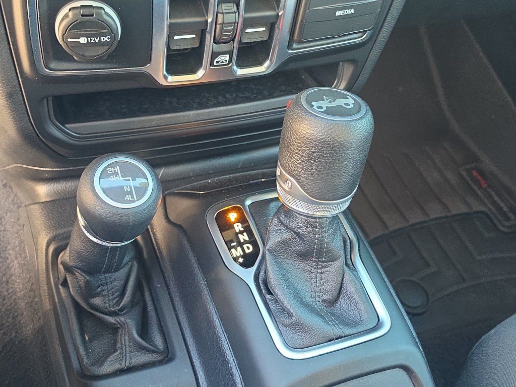 Used 2020 Jeep Wrangler Unlimited Sport S AWD/4WD image 25