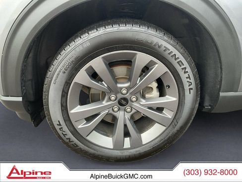 Used 2021 Ford Explorer XLT w/ Equipment Group 202A image 14