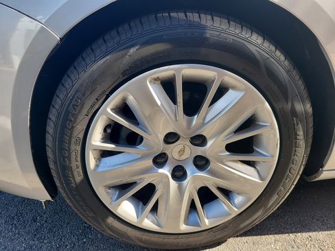 Used 2018 Chevrolet Impala LS image 9