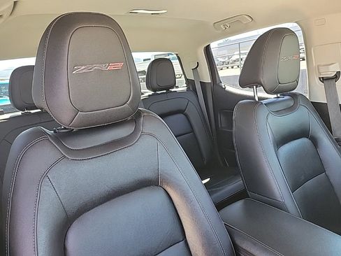 Used 2019 Chevrolet Colorado ZR2 image 44