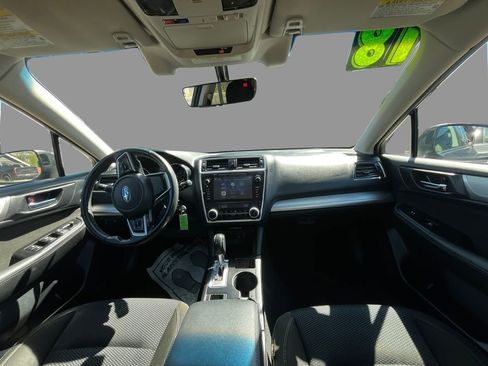 Used 2018 Subaru Outback 2.5i Premium AWD/4WD image 9