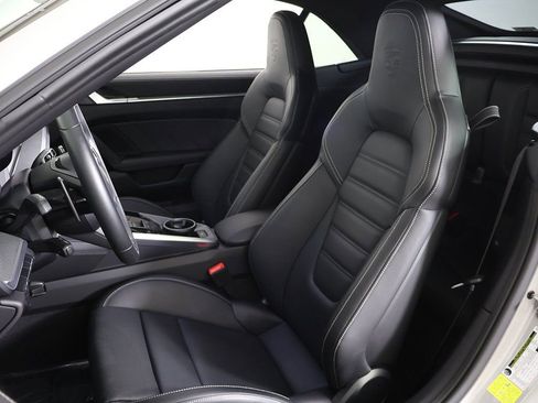 Used 2023 Porsche 911 Turbo image 33