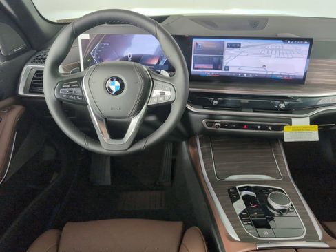 New 2026 BMW X5 sDrive40i image 4