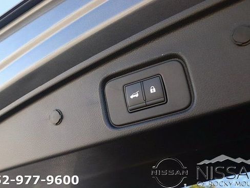 New 2026 Nissan Pathfinder Platinum FWD image 16
