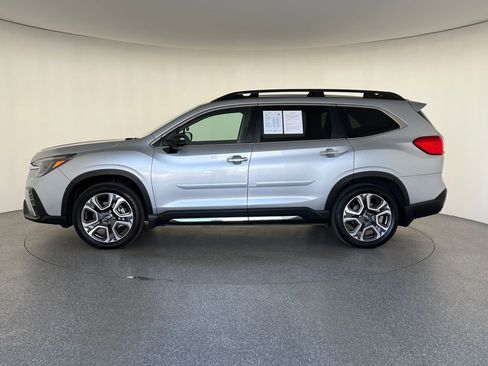 Certified 2025 Subaru Ascent Touring w/ Popular Package #1 image 2