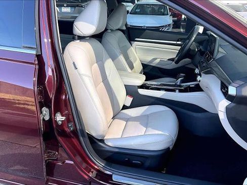 Certified 2024 Nissan Altima 2.5 SL image 9